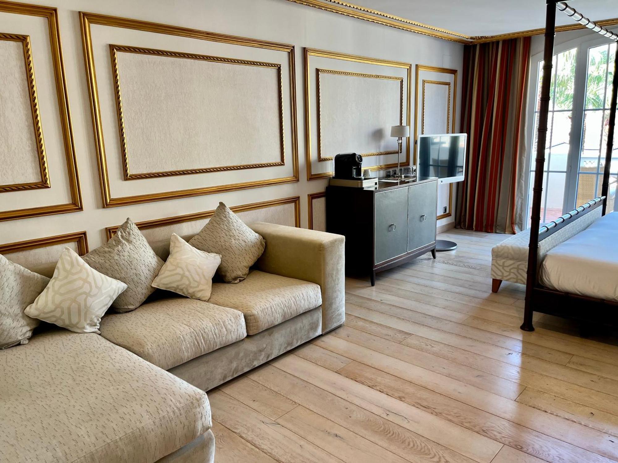 เฮลท์เฮาส์ ลาส ดูนาส 5 เอสเตรยาส จีแอล เฮลท์ แอนด์ บีช สปา Hotel เอสเตโปนา ภายนอก รูปภาพ
