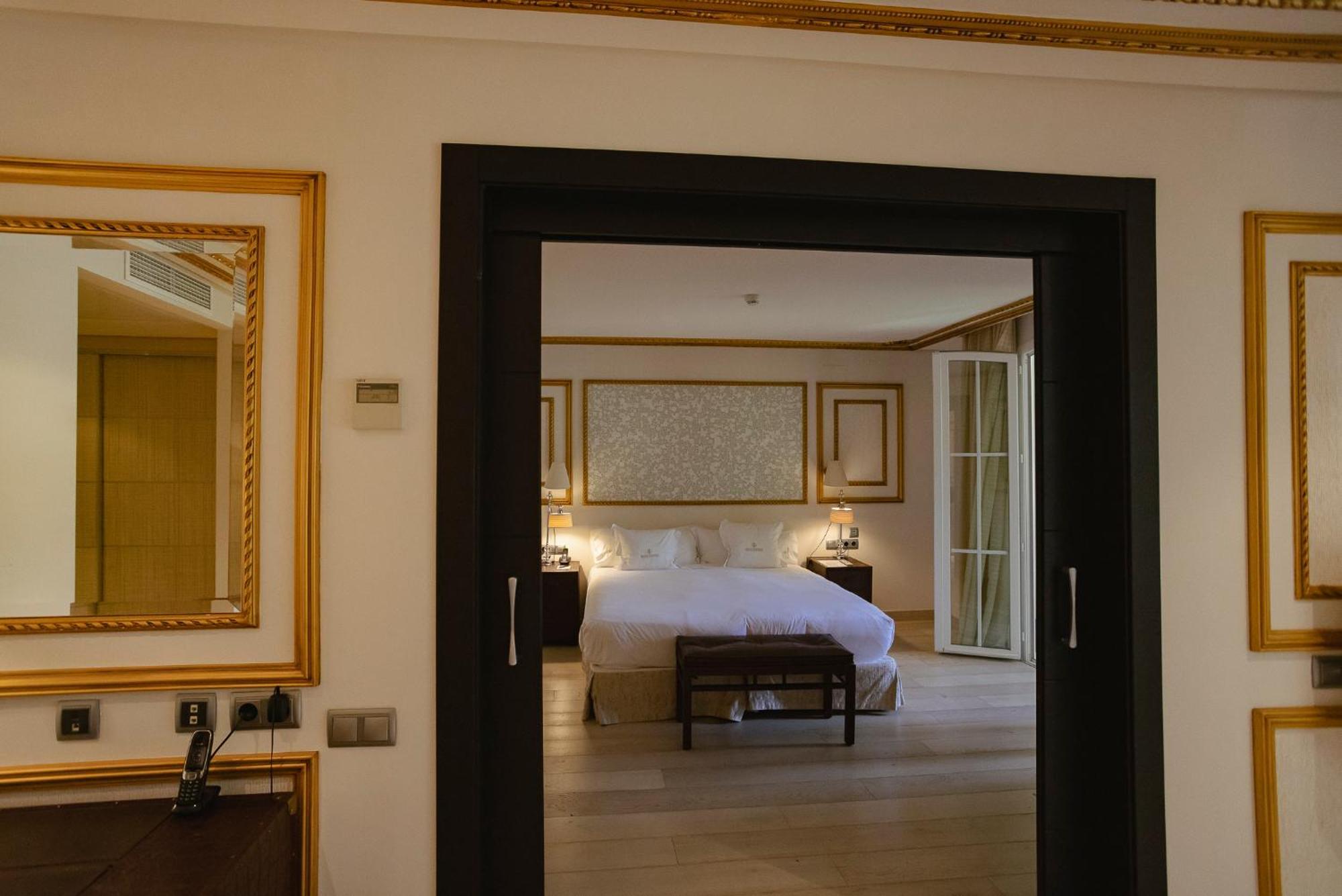 เฮลท์เฮาส์ ลาส ดูนาส 5 เอสเตรยาส จีแอล เฮลท์ แอนด์ บีช สปา Hotel เอสเตโปนา ภายนอก รูปภาพ