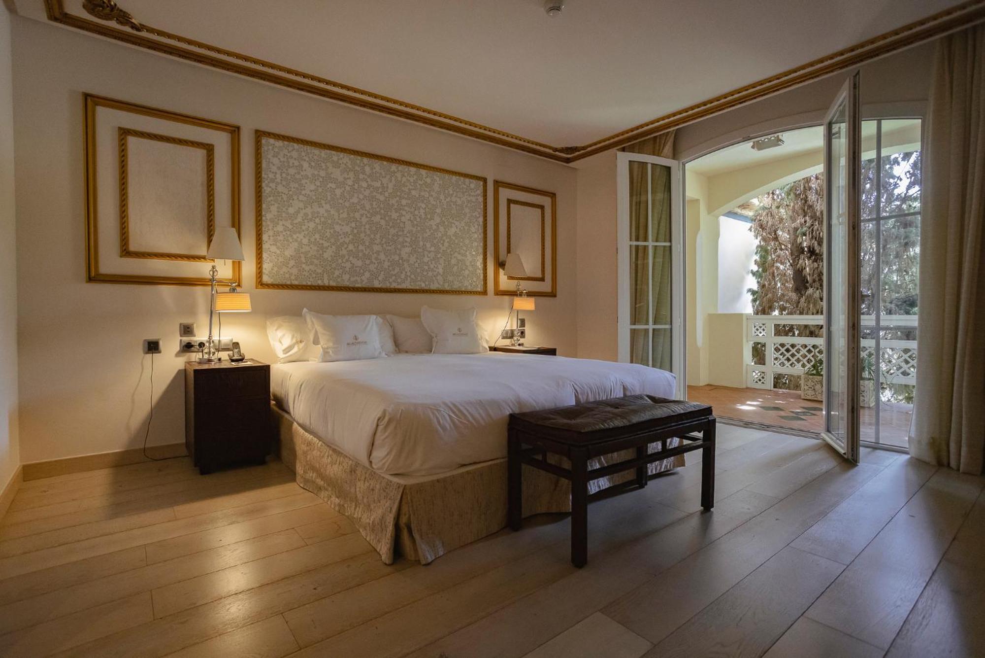 เฮลท์เฮาส์ ลาส ดูนาส 5 เอสเตรยาส จีแอล เฮลท์ แอนด์ บีช สปา Hotel เอสเตโปนา ภายนอก รูปภาพ